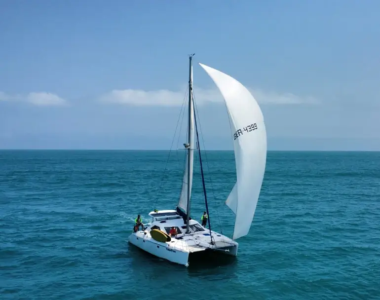 passeios-privados-lanchas-privadas-sofisticadas6